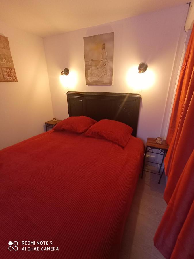 Montigny  Chalet Aux Pied Des Vignes מראה חיצוני תמונה