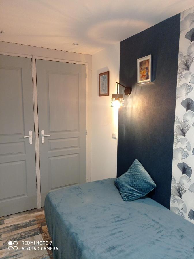 Montigny  Chalet Aux Pied Des Vignes מראה חיצוני תמונה